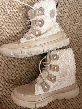 Sorel Sherpa Lace-Up Boots